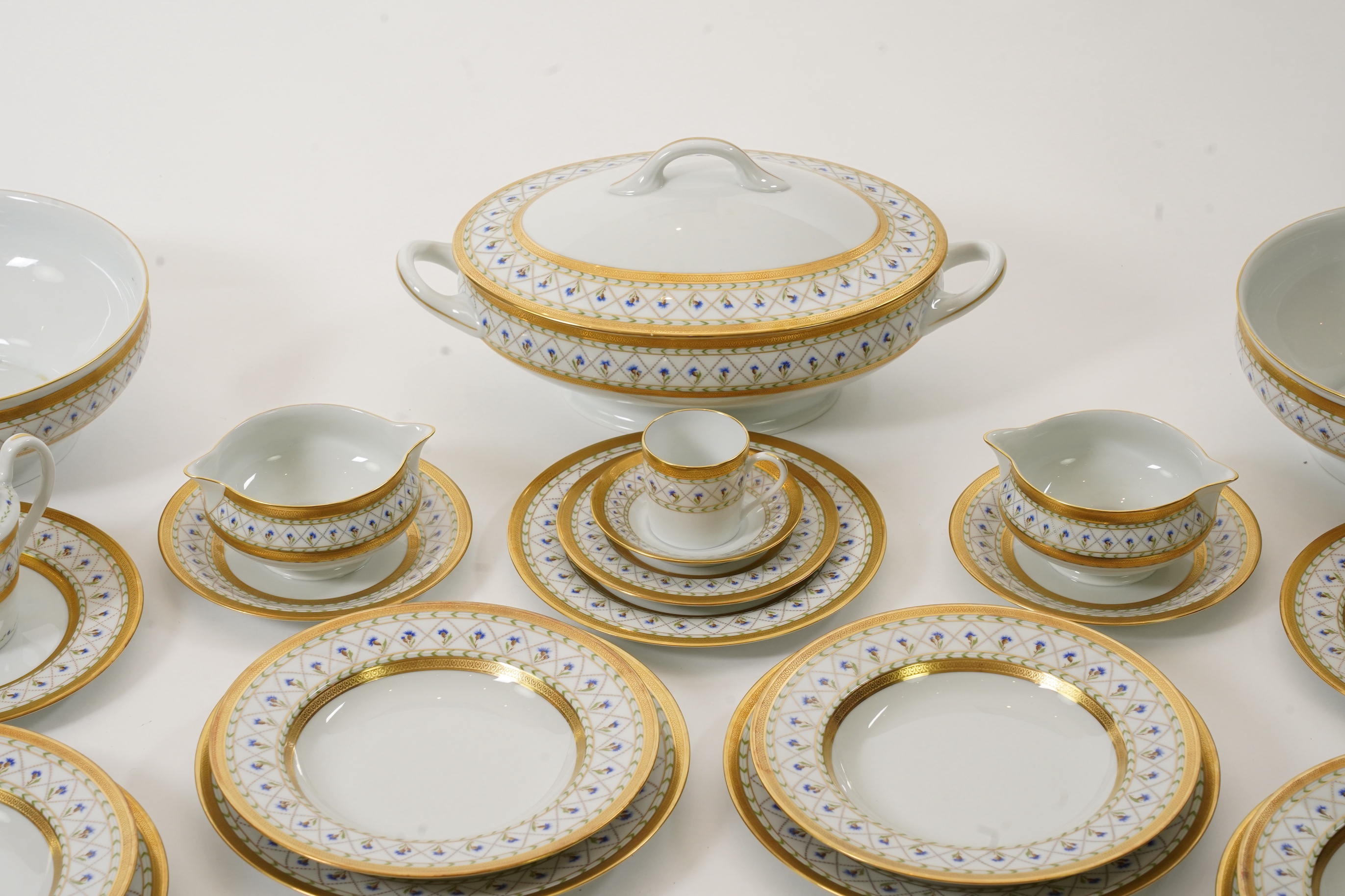 A Haviland Limoges 'Val De Loire Or' part dinner/coffee service